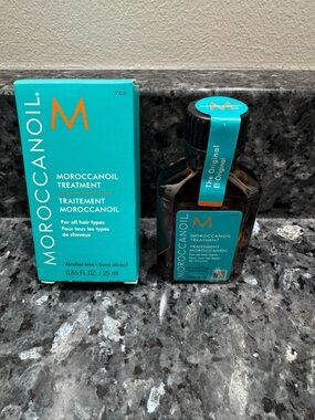 NEW Moroccanoil Treatment Hair Oil - .85 fl oz  travel size